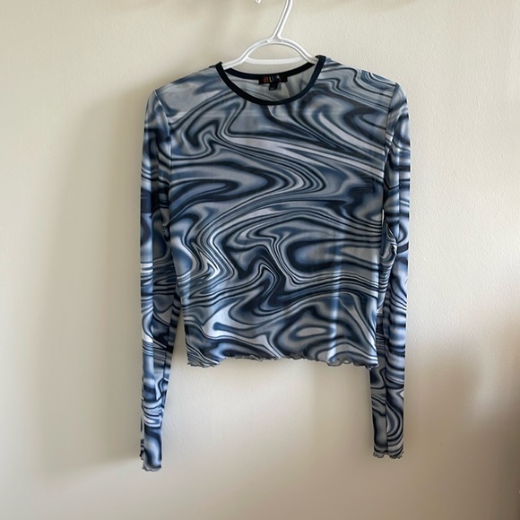 Swirly mesh blue and white long sleeve - Picture 1 of 2